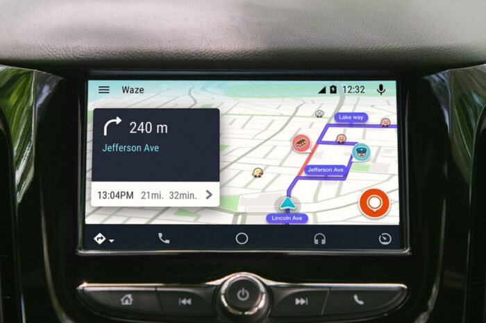 Nuova funzione su Waze: ora segnala in rosso le strade più soggette ad incidenti