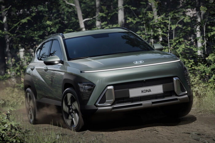 Le prime foto della nuova Hyundai Kona. Stile futuristico, maggiori dimensioni e motorizzazioni per tutti i gusti