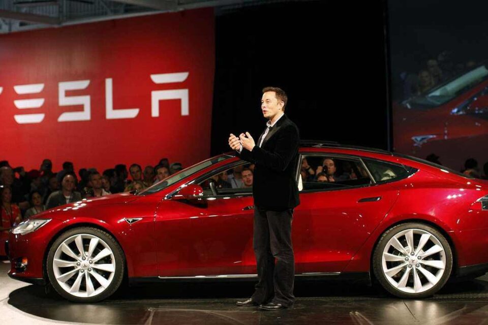Tesla: i numeri del quarto trimestre del 2022 sono incredibili e Cybertruck verrà prodotto in estate