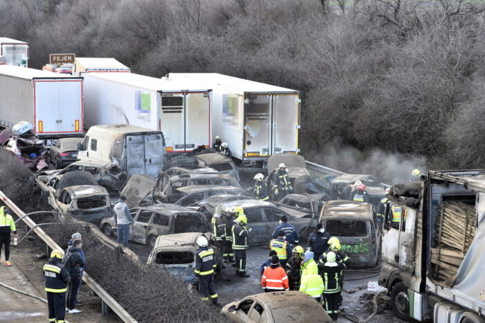 Ungheria: Mega incidente in autostrada, decine di veicoli coinvolti (VIDEO)